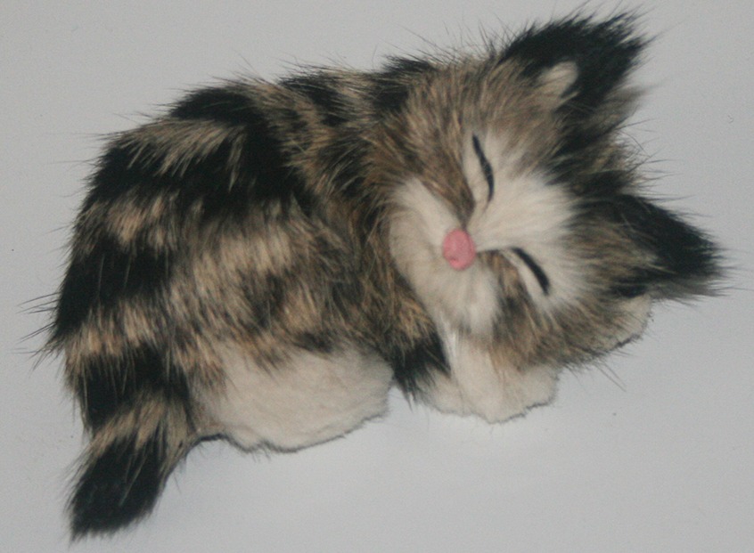 Figurine décorative chaton endormi