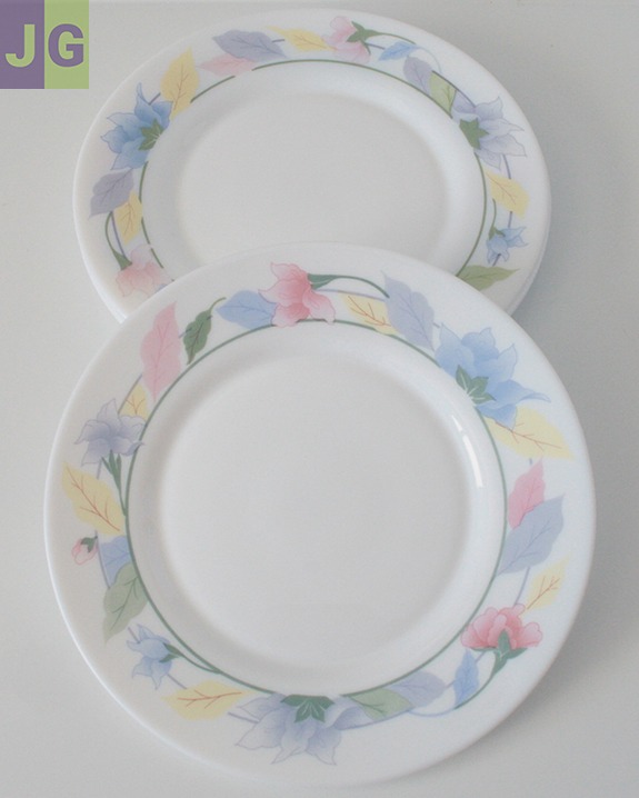 4 assiettes à dessert blanches bords fleuris - Ø  19,5 cm