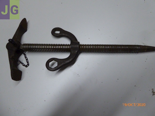 vis support de sculpture