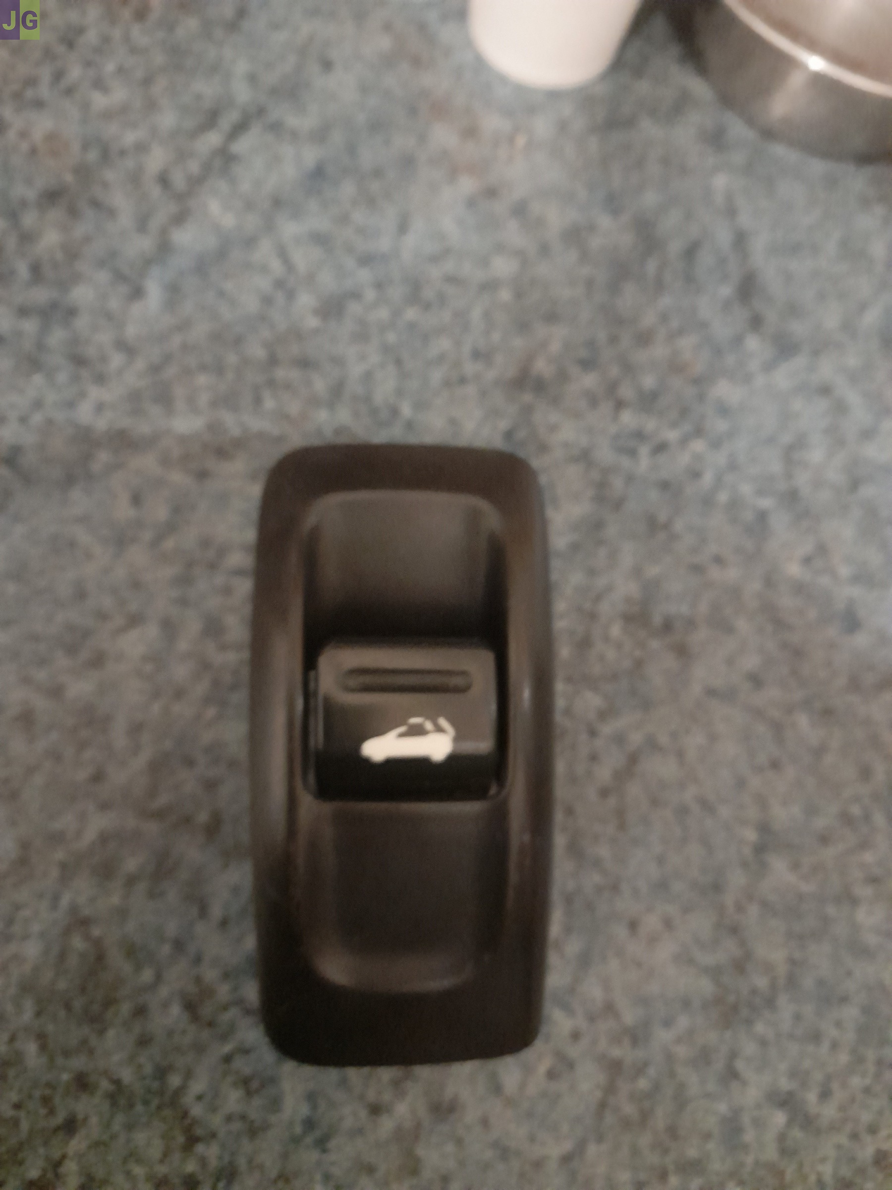 BOUTON DE CAPOTE DE 206 CC
