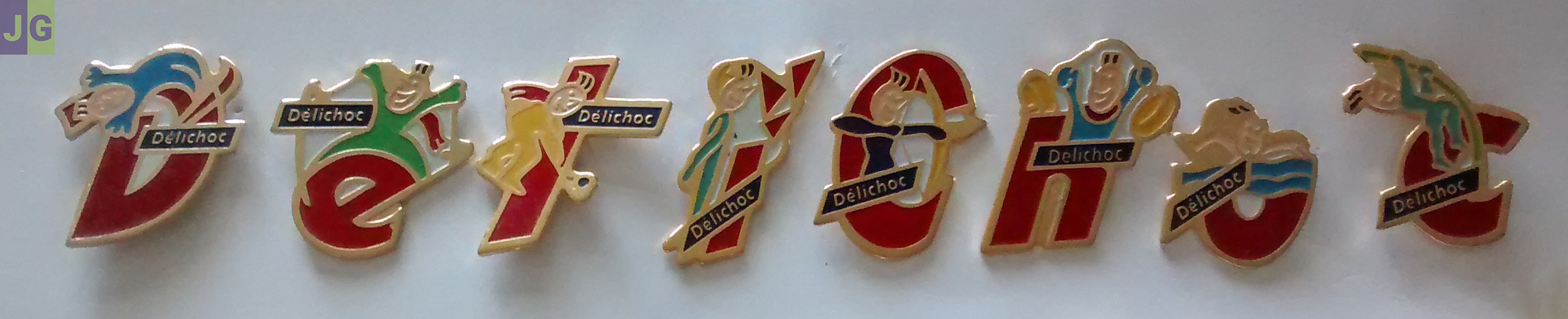 8 pins - pin's D É L I C H O C - Sports