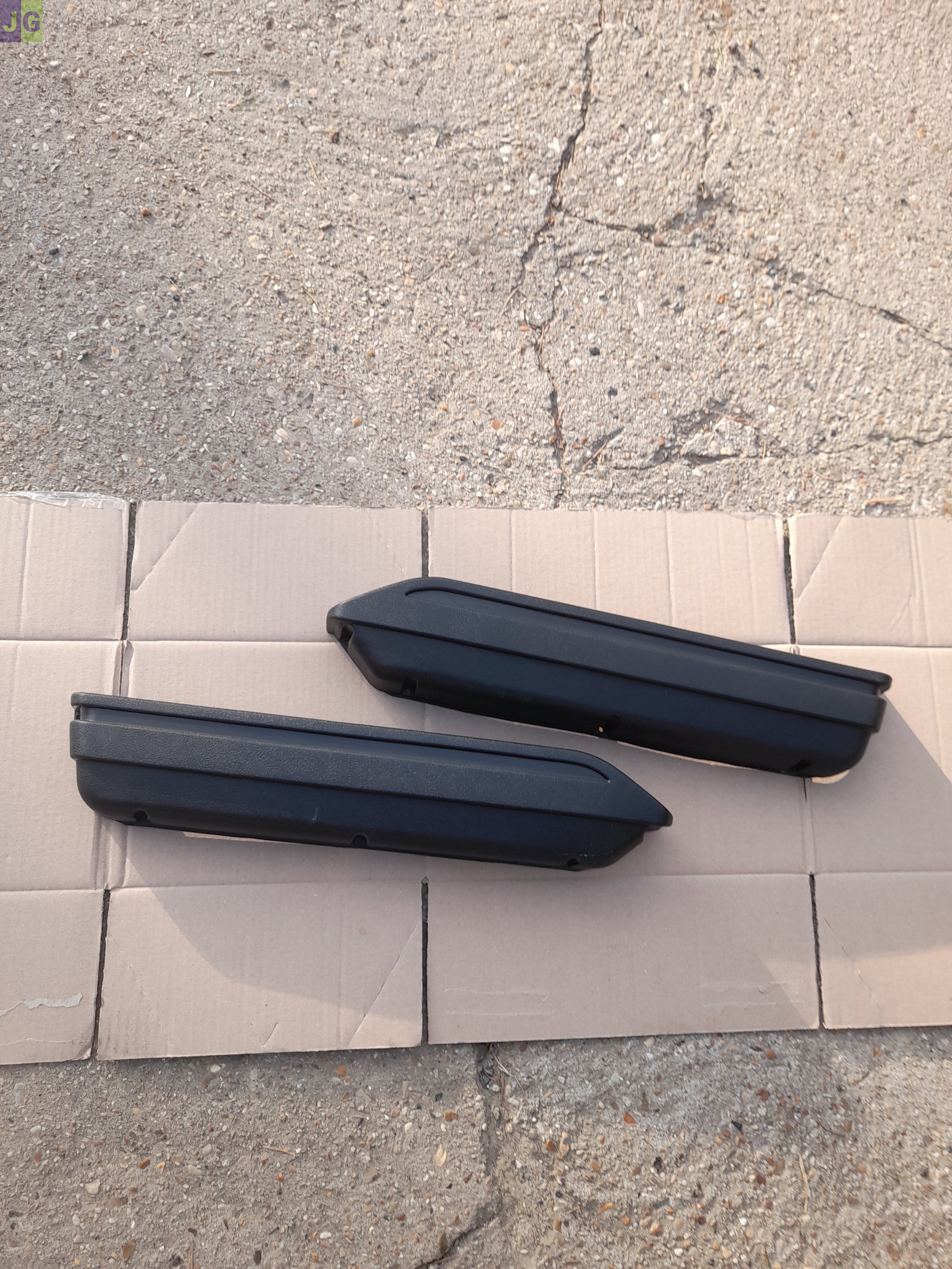 VIDE POCHE DE 205 GTI