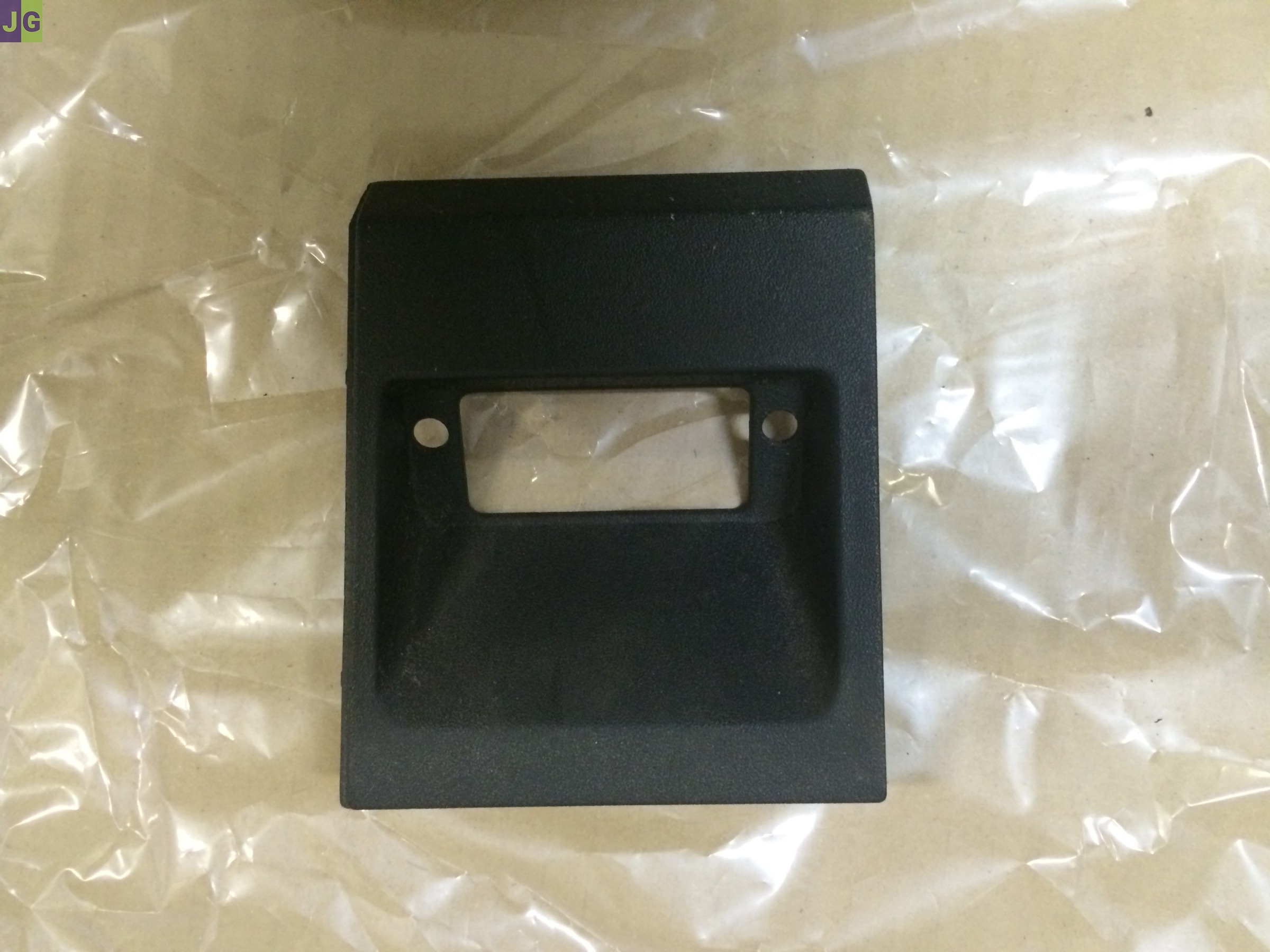 CACHE HORLOGE DE 205 GTI