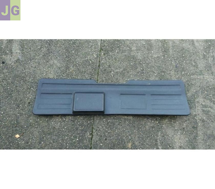 PANNEAU INTERIEUR DE HAYON DE 205 GTI