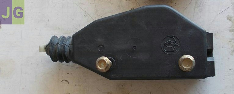 MOTEUR DE CENTRALISATION DE 205 GTI
