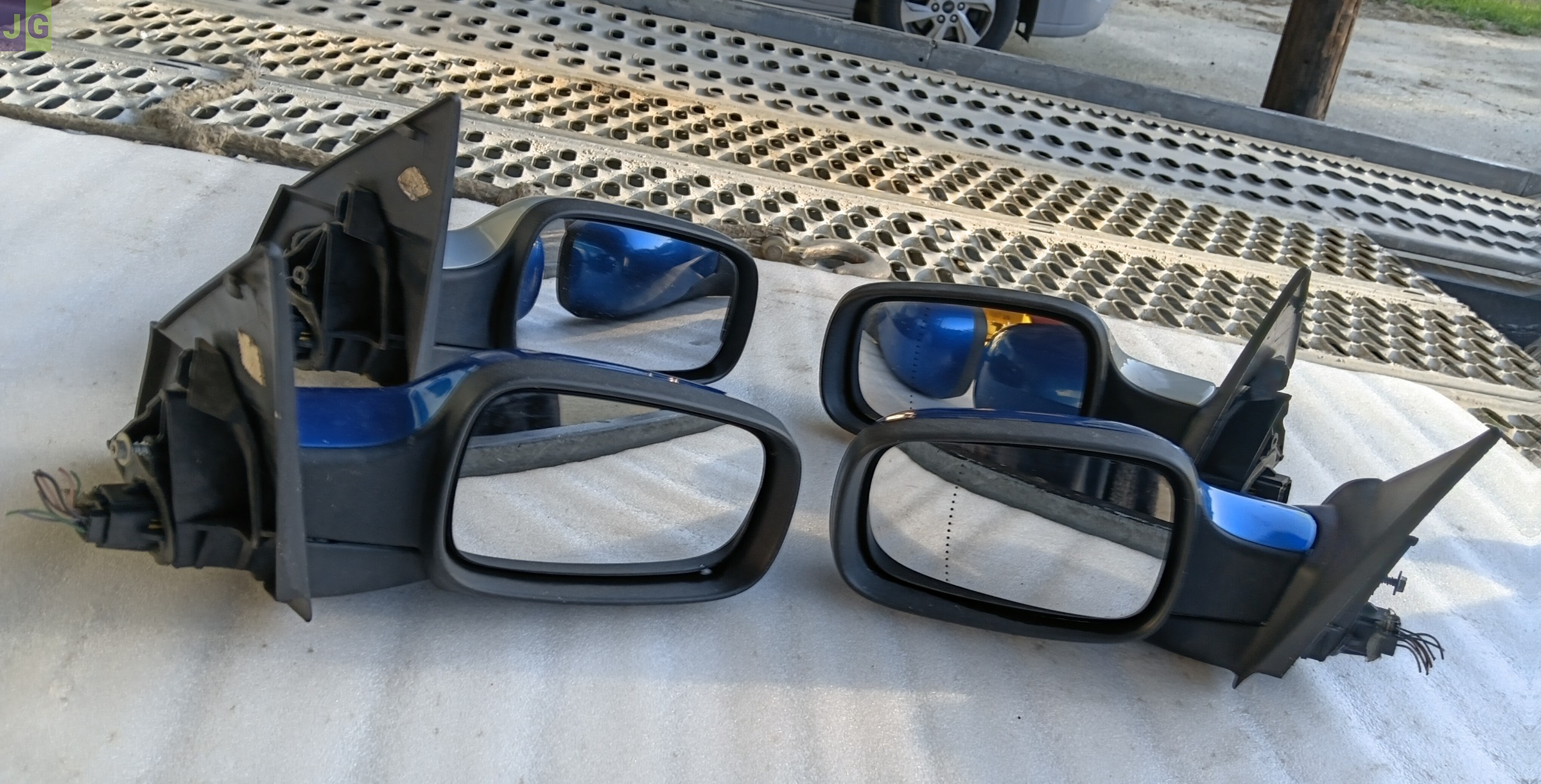 RETROVISEUR DE MEGANE 2 CC