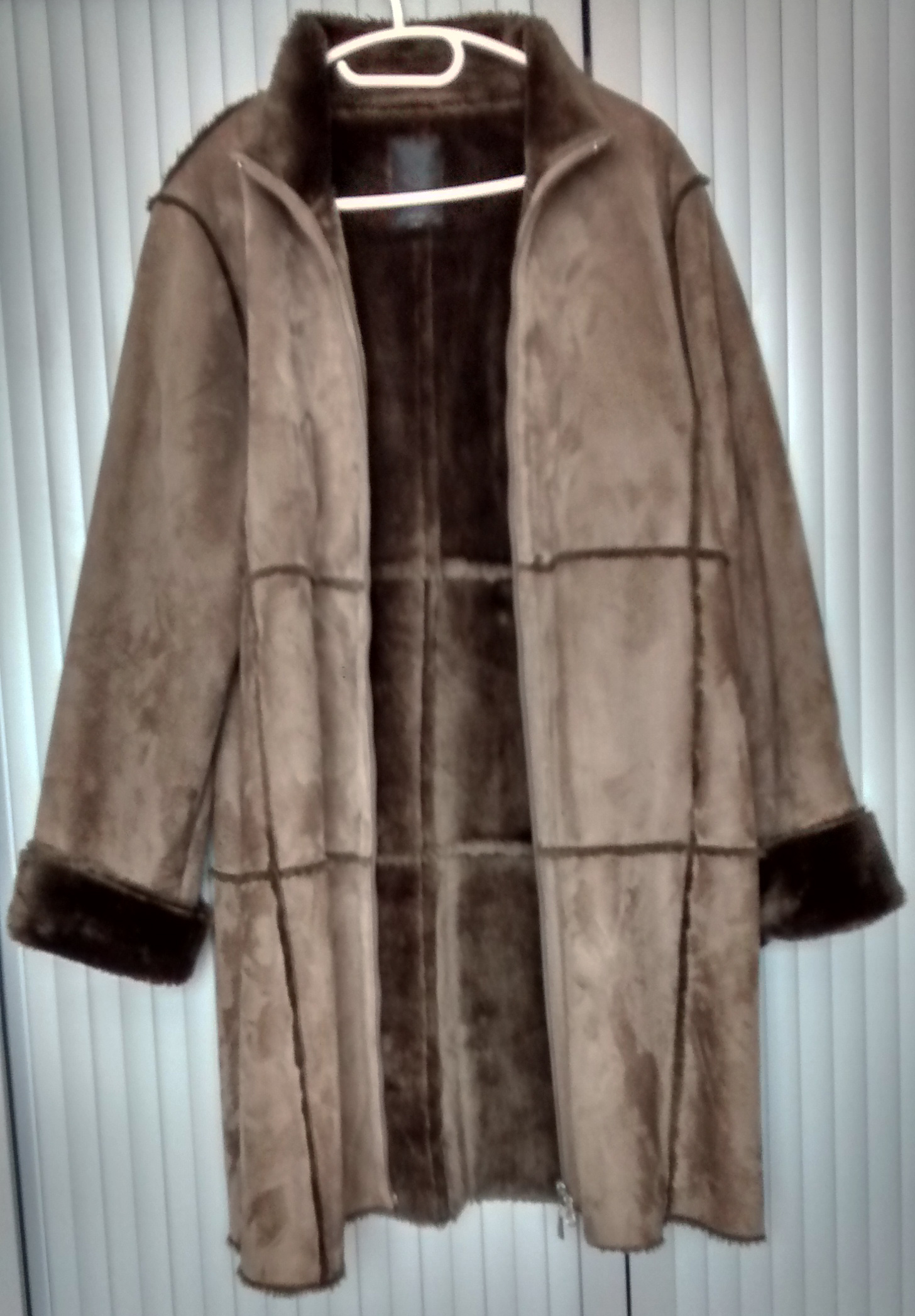 Manteau 100% polyester - Taille 42-44