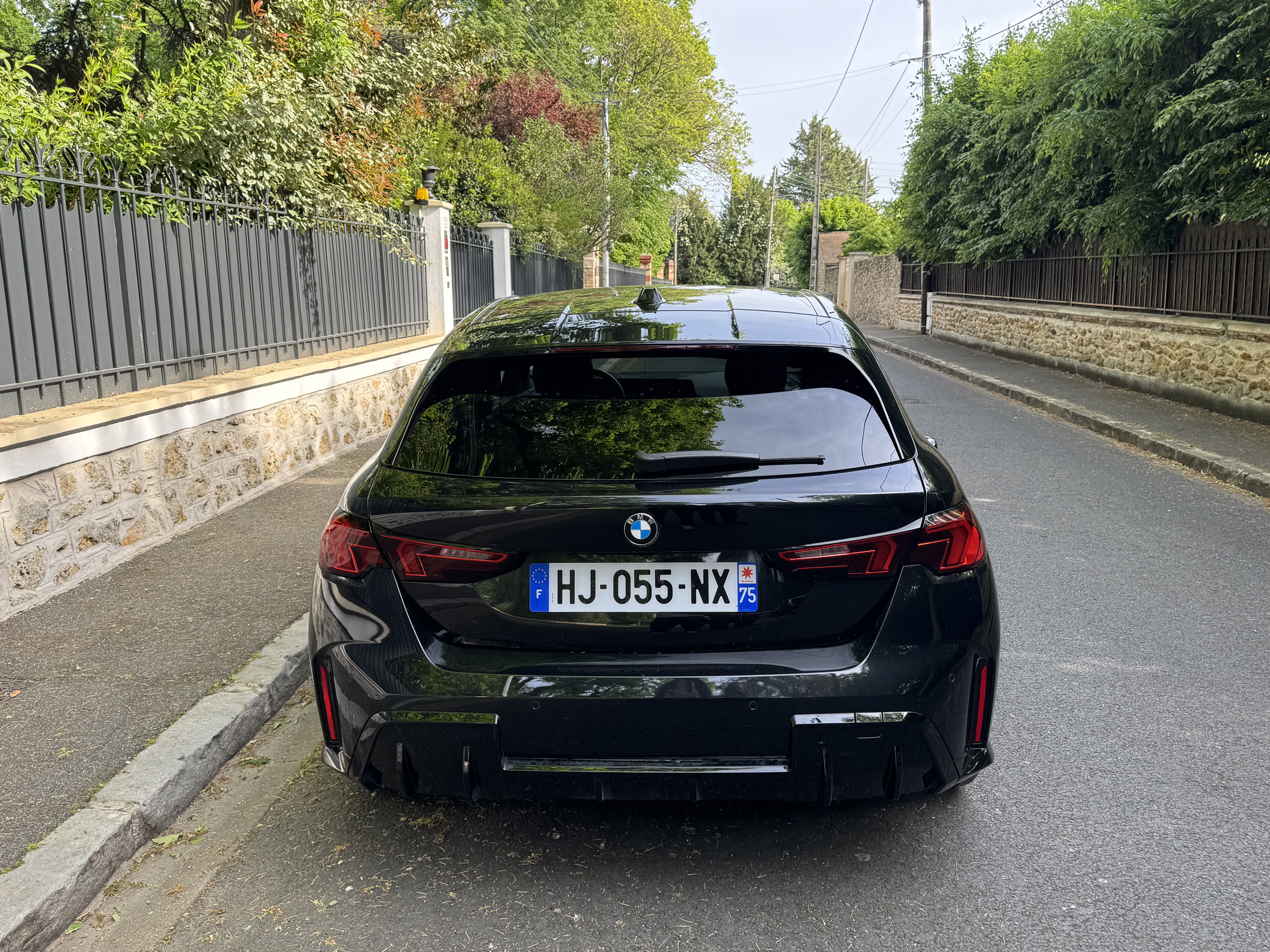 BMW Série 1 (F70) 120 – 170 ch – DKG7 – M Sport Design – Full Black 2025