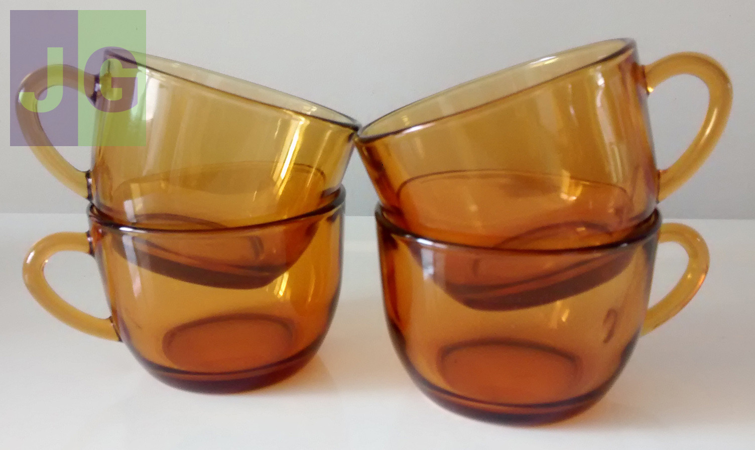 4 Tasses VEROCO. (sans sous-tasses)