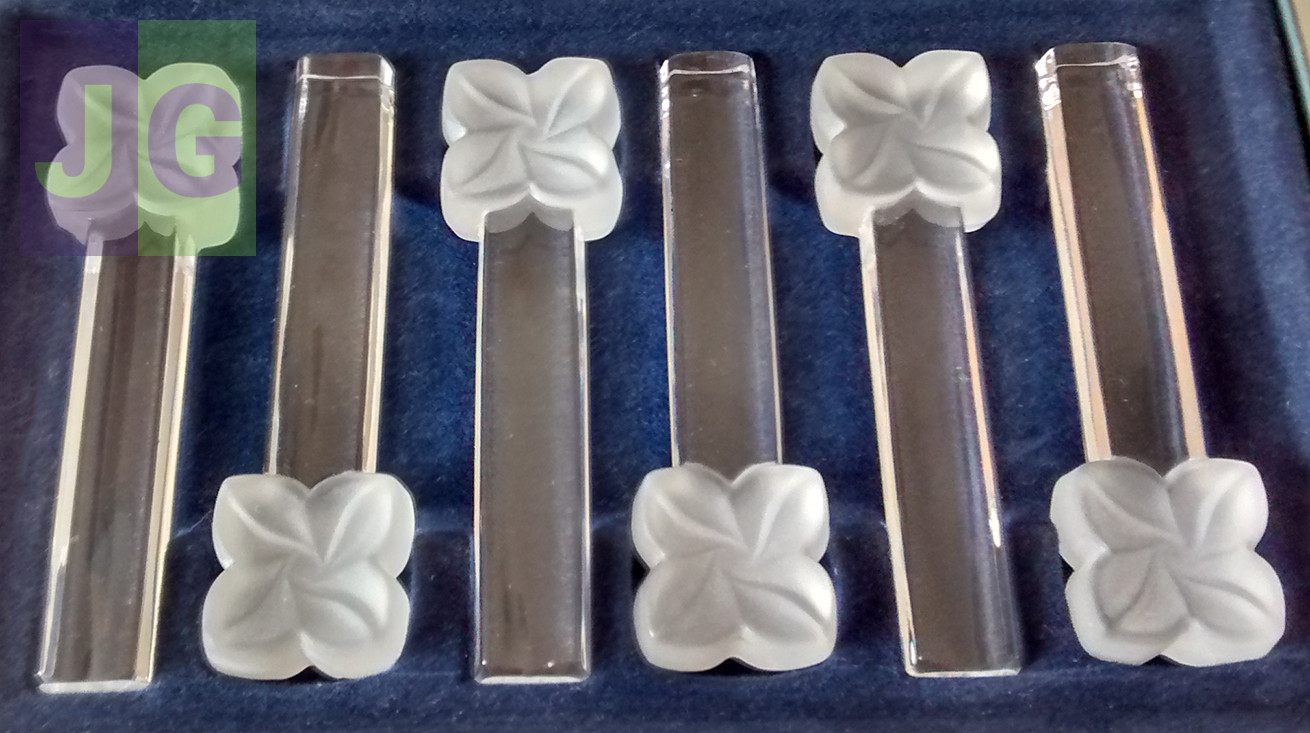 6 portes-couteaux barrettes fleurs en verre - 9 cm